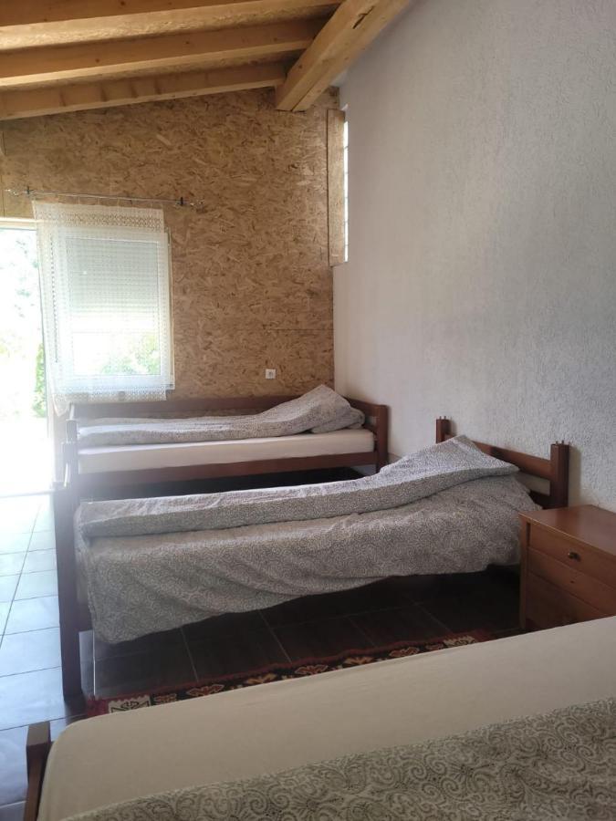 Lola Guest House Vuthaj Kültér fotó