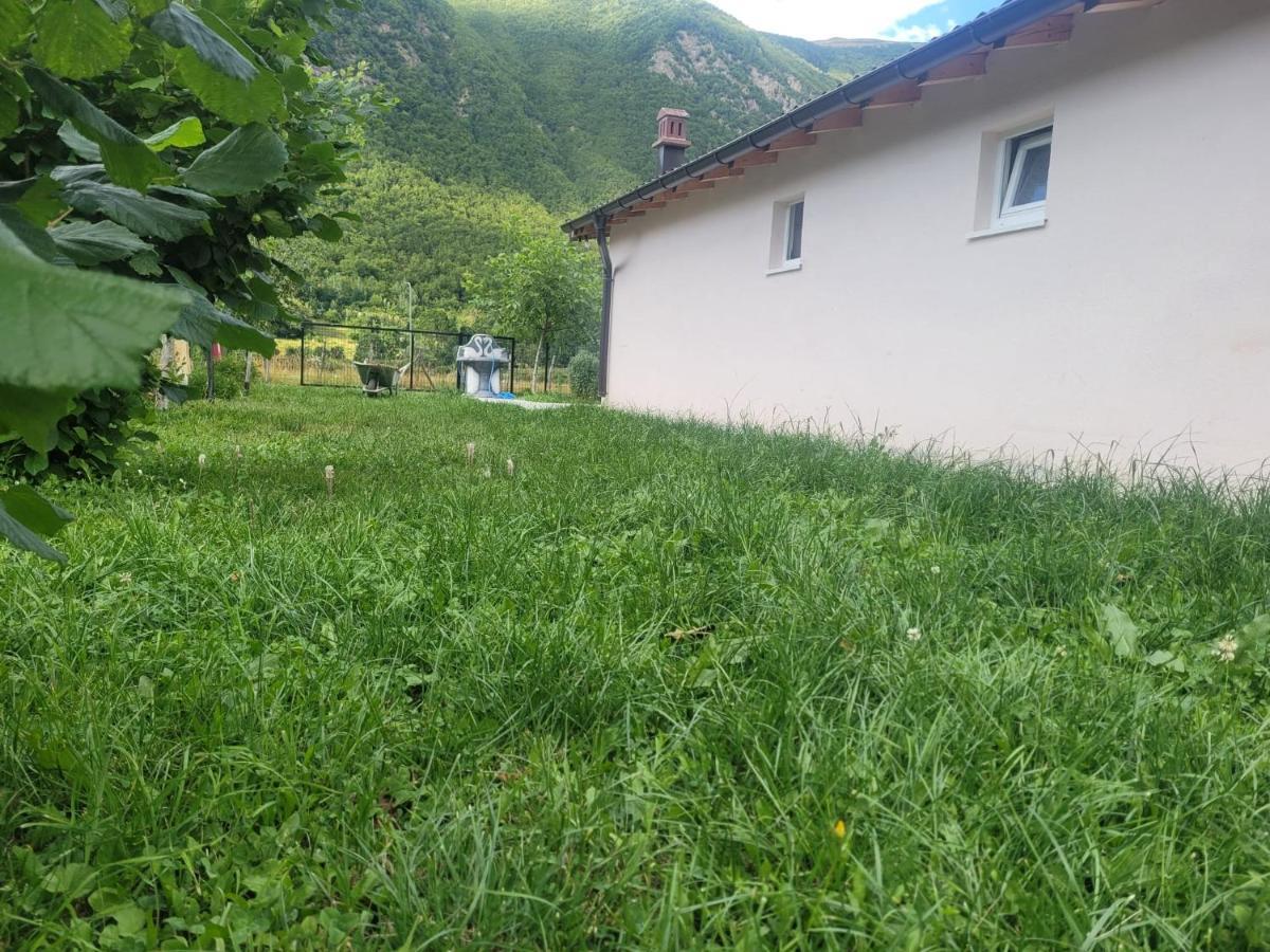 Lola Guest House Vuthaj Kültér fotó