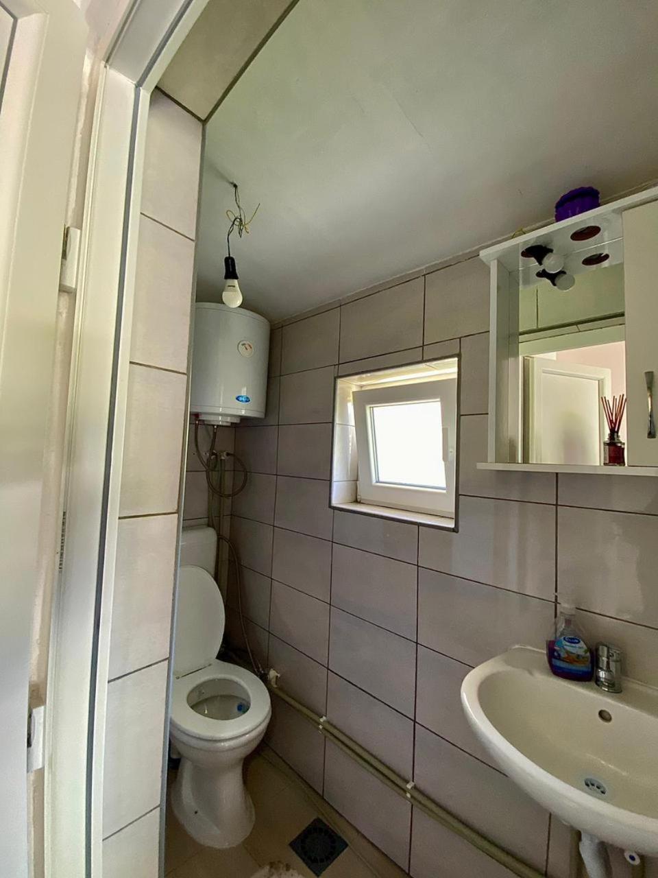 Lola Guest House Vuthaj Kültér fotó