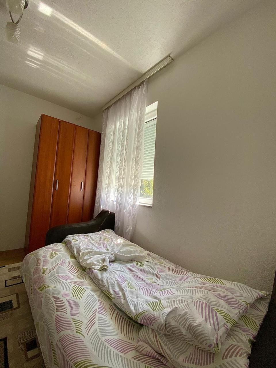Lola Guest House Vuthaj Kültér fotó