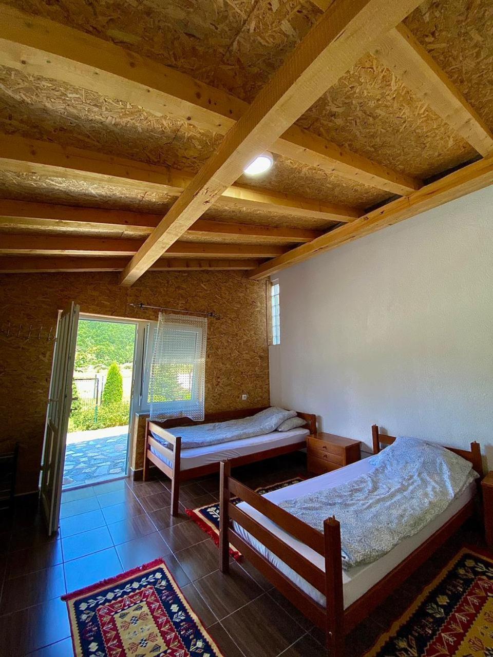 Lola Guest House Vuthaj Kültér fotó